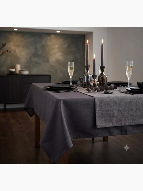 Nappe en polyester finition ourlet Nels - Kiabi