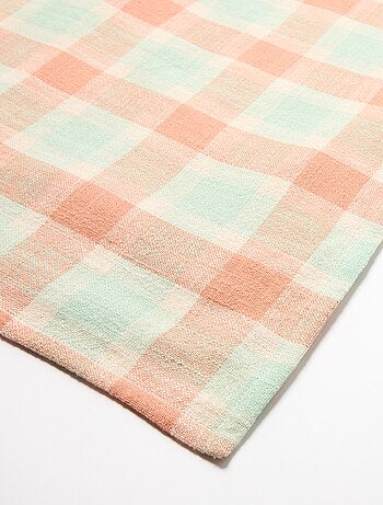Nappe imprimée à carreaux