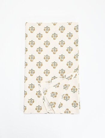 Nappe imprimée à fleurs