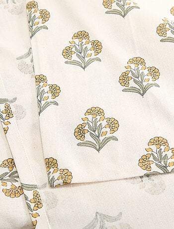 Nappe imprimée à fleurs