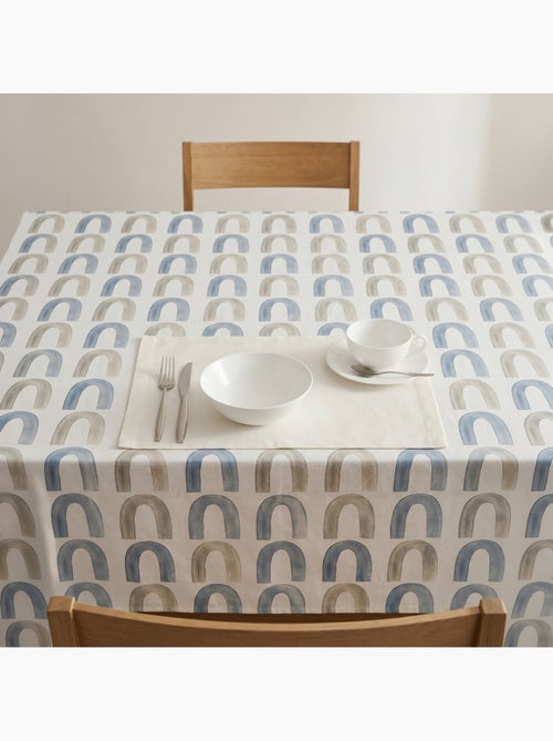 Nappe imprimée anti-taches style méditerranéen, motif Boho chic - Gamusi - Kiabi Nappe imprimée anti-taches style méditerranéen, motif Boho chic - Gamusi - Kiabi