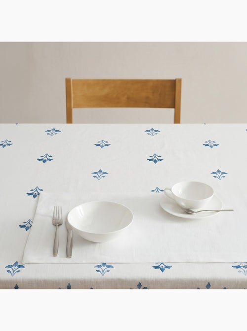 Nappe imprimée anti-taches style méditerranéen, motif floral - Gamusi - Kiabi