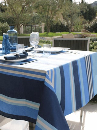 Nappe plastifiée à rayures extérieure