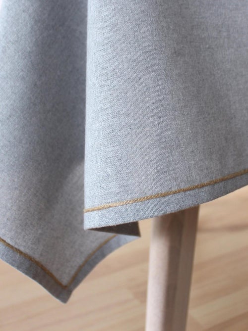 Nappe unie avec feston en jute - Kiabi Nappe unie avec feston en jute - Kiabi