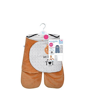 NID DE NAISSANCE MARCO AVEC JAMBE