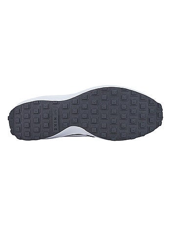 Nike - Baskets style Quadrillage