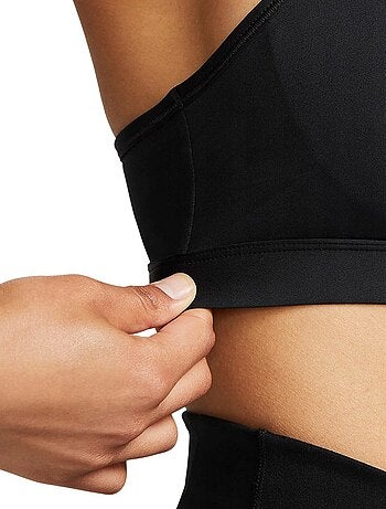Nike - Brassière de sport style Swoosh