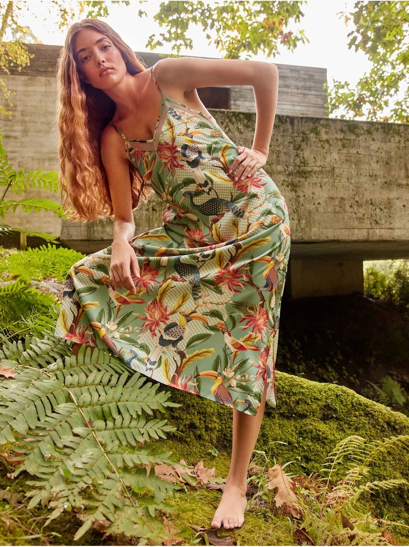 Nuisette midi en satin avec imprimé tropical exotique Multicolore - Kiabi