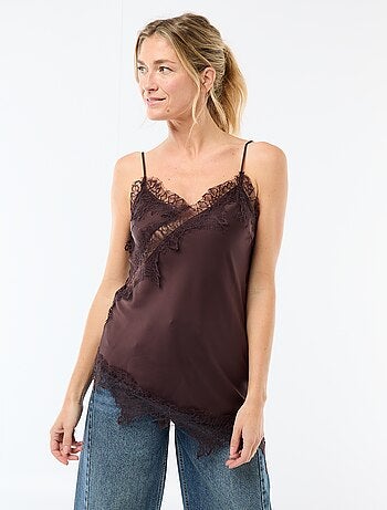 Nuisette satinée avec dentelle