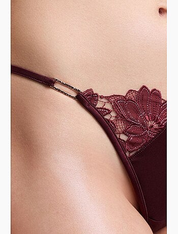 Obsidia string slip penti