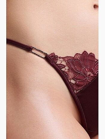 Obsidia string slip penti