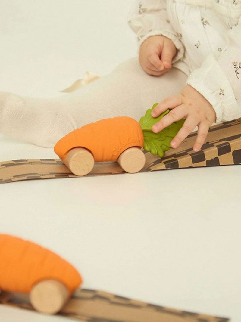 Oli & Carol - Voiture et jouet de dentition Orange - Kiabi