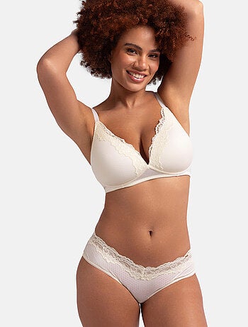 Origines cheeky hipster Dorina