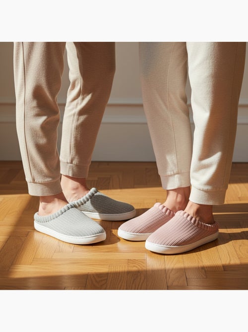 OZABI Pack 2 Paires Mules Femme Tricot Côtelé Pailleté Fausse Fourrure - Kiabi OZABI Pack 2 Paires Mules Femme Tricot Côtelé Pailleté Fausse Fourrure - Kiabi