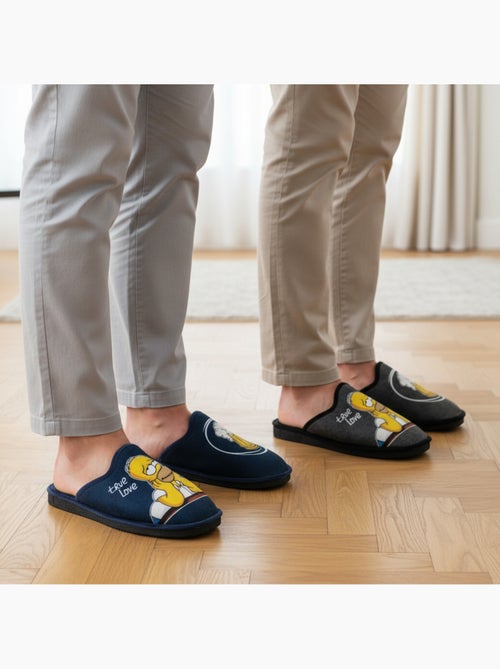 Ozabi pack de 2 paires pantoufles mules homme fantaisie motif dessin animé - Kiabi Ozabi pack de 2 paires pantoufles mules homme fantaisie motif dessin animé - Kiabi