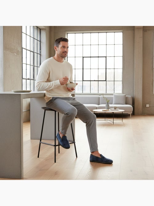 Ozabi pantoufles charentaises homme fabriquées en espagne broderie fantaisie - Kiabi Ozabi pantoufles charentaises homme fabriquées en espagne broderie fantaisie - Kiabi