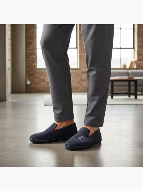 Ozabi pantoufles charentaises homme fabriquées en espagne broderie fantaisie - Kiabi Ozabi pantoufles charentaises homme fabriquées en espagne broderie fantaisie - Kiabi