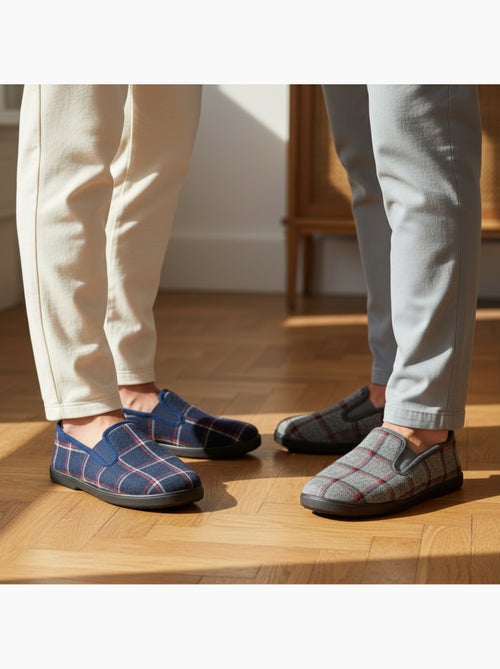 Ozabi pantoufles charentaises homme pack de 2 paires semelle antidérapante - Kiabi Ozabi pantoufles charentaises homme pack de 2 paires semelle antidérapante - Kiabi