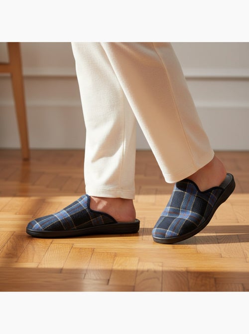 Ozabi pantoufles mules homme fabriquées en espagne, tige jacquard écossais - Kiabi Ozabi pantoufles mules homme fabriquées en espagne, tige jacquard écossais - Kiabi