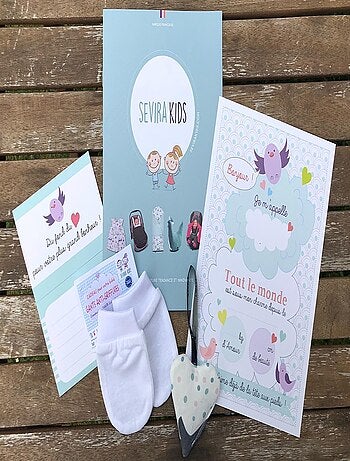 Pack cadeau naissance avec moufles anti-griffures SEVIRA KIDS