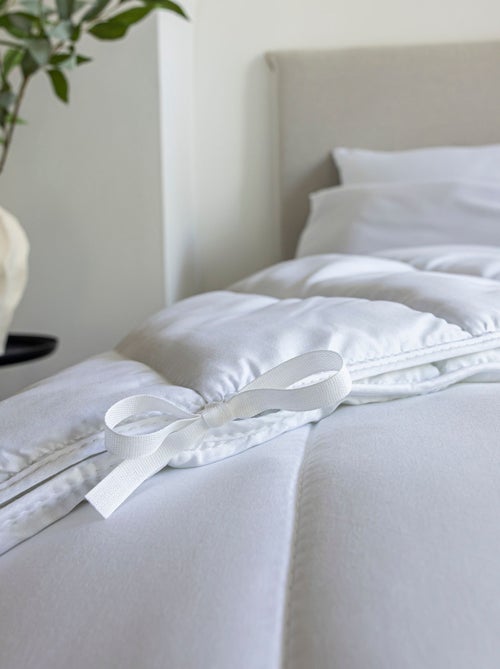 Pack couette 4 saisons et oreiller moelleux - Someo - Kiabi Pack couette 4 saisons et oreiller moelleux - Someo - Kiabi