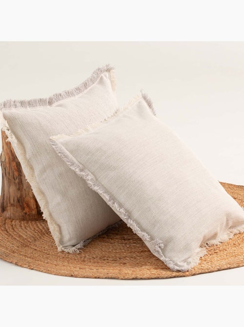 Pack de deux housses de coussin unies en tissu texturé en relief, avec franges -  Gamusi. - Kiabi