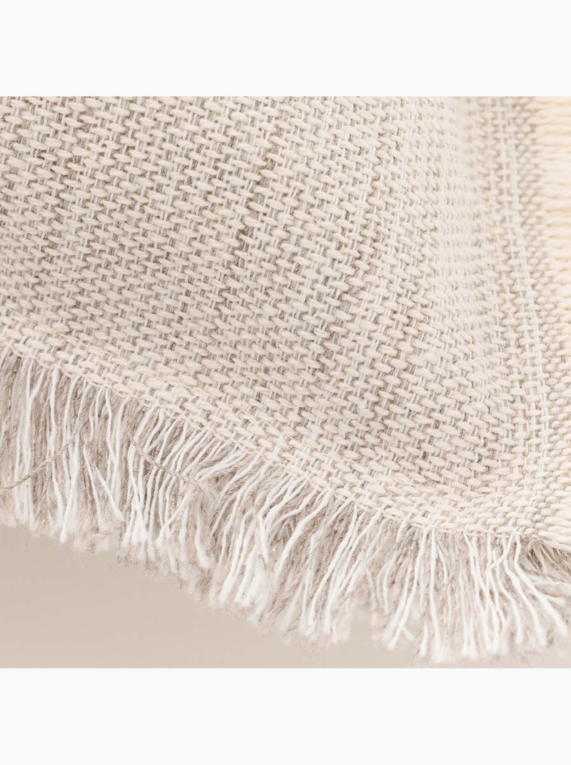 Pack de deux housses de coussin unies en tissu texturé en relief, avec franges -  Gamusi. Gris clair - Kiabi