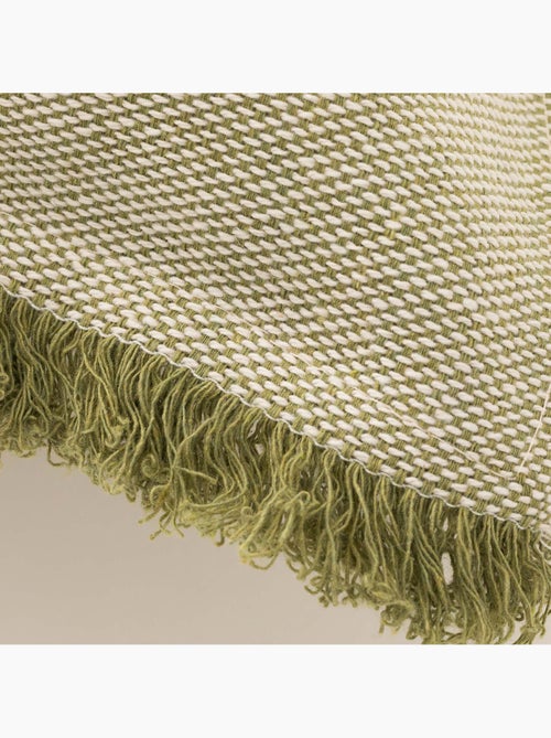 Pack de deux housses de coussin unies en tissu texturé en relief, avec franges -  Gamusi. - Kiabi