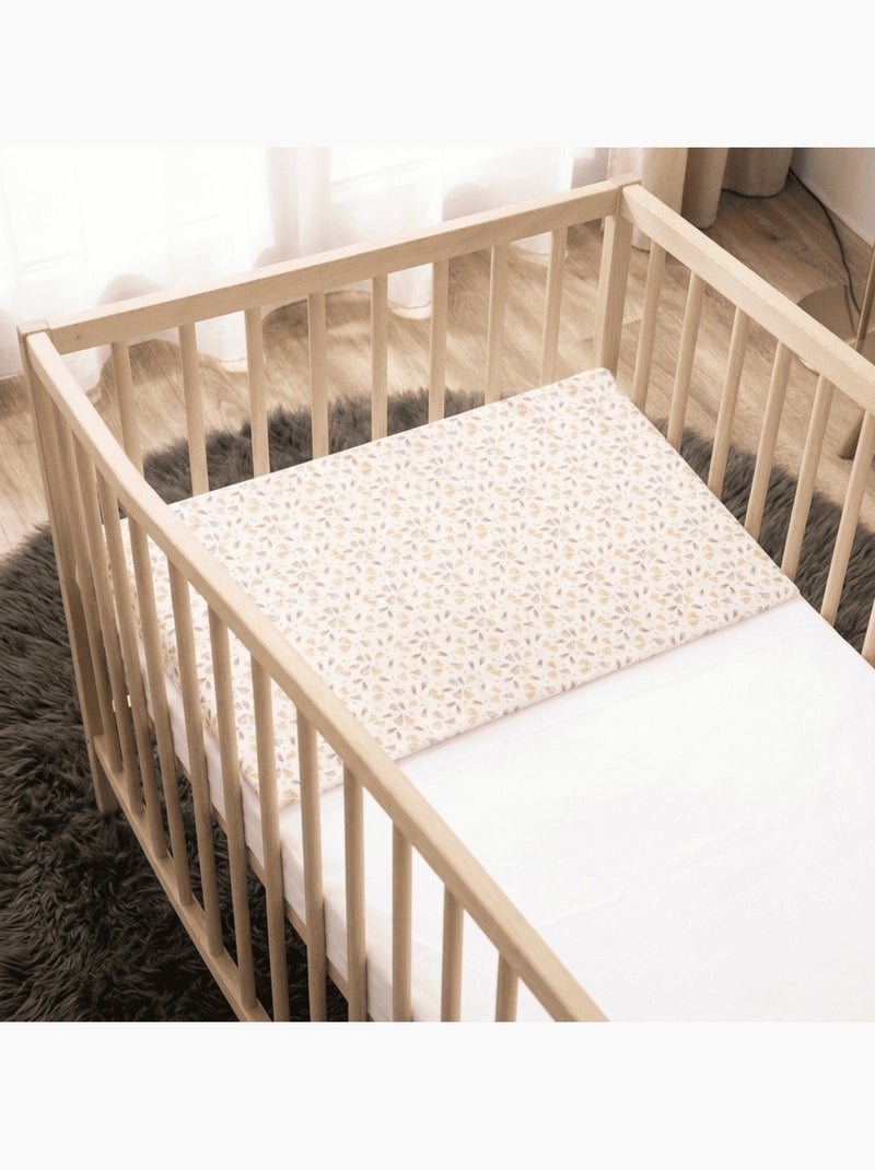 Pack Matelas Bébé 60x120 cm + Plan Incliné Coton Sweety - Confort Souple et Position Idéale Blanc Multicolore - Kiabi