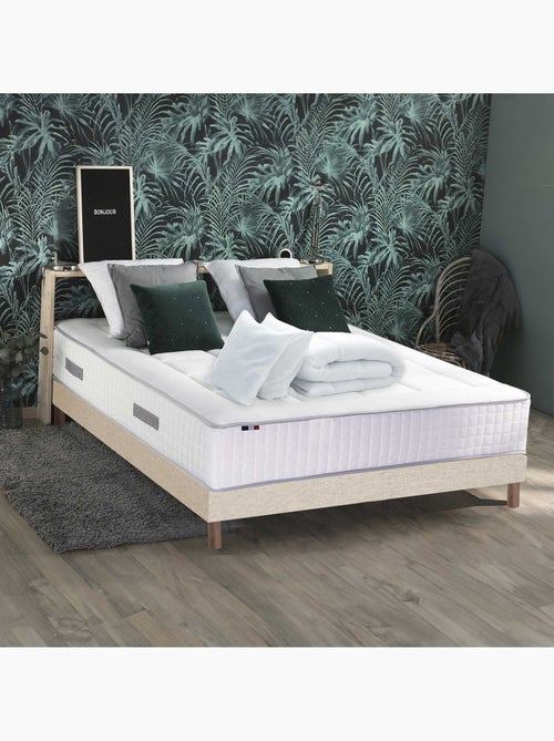 Pack matelas ressorts 7 zones PALACIO + sommier en kit beige + couette et oreillers - Kiabi Pack matelas ressorts 7 zones PALACIO + sommier en kit beige + couette et oreillers - Kiabi