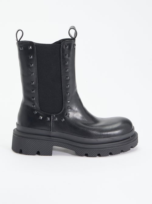 Paire de boots à talon avec clous fantaisie - Kiabi