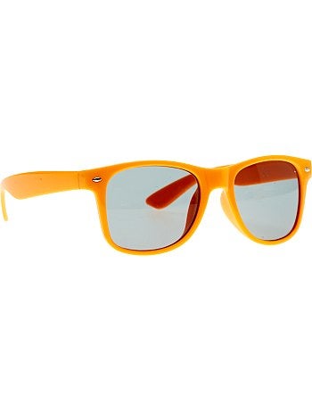 Paire de lunettes carrées