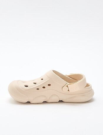 Paire de mules de plage fermées