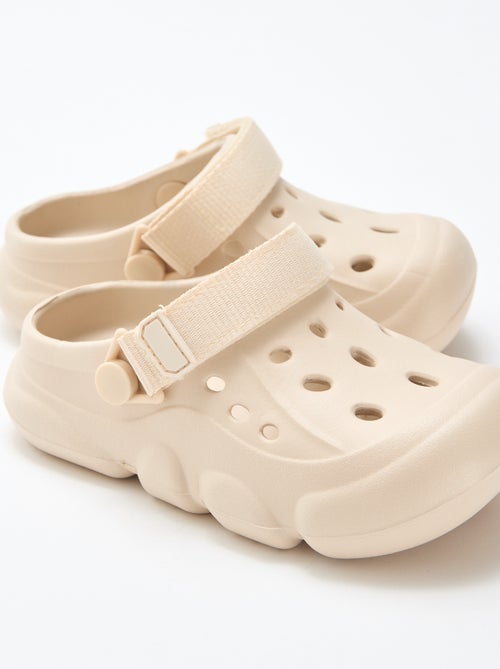 Paire de mules de plage fermées unie - Kiabi