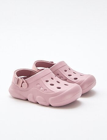 Paire de mules de plage fermées unie