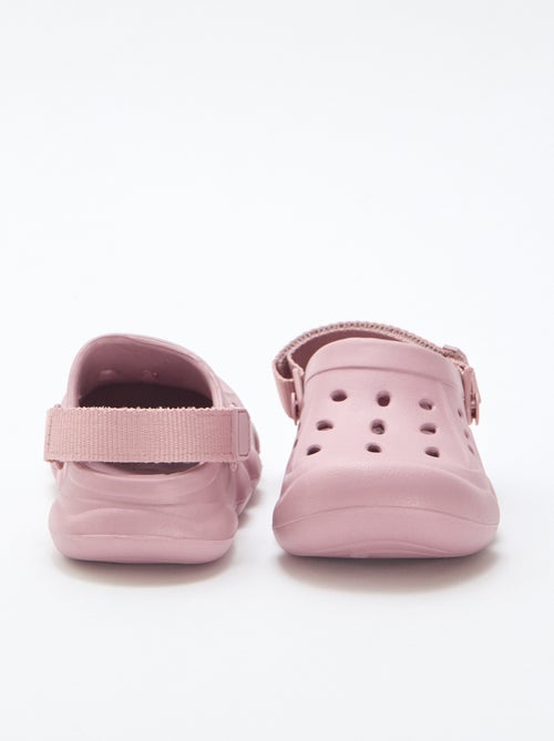 Paire de mules de plage fermées unie - Kiabi