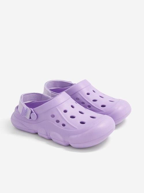 Paire de mules fermées pour la plage - Kiabi Paire de mules fermées pour la plage - Kiabi
