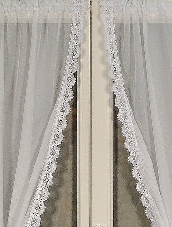 Paire de rideaux bonne femme à bord macramé