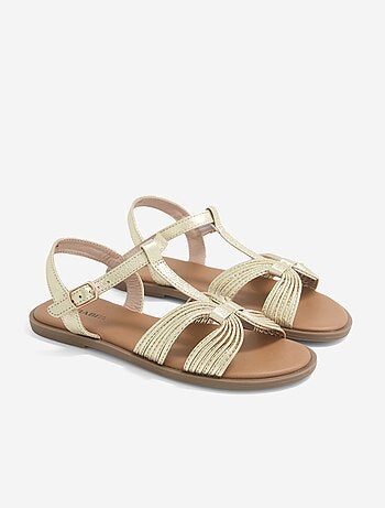 Paire de sandales à boucles