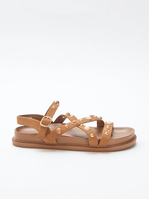 Paire de sandales à plateforme avec brides clous - Kiabi
