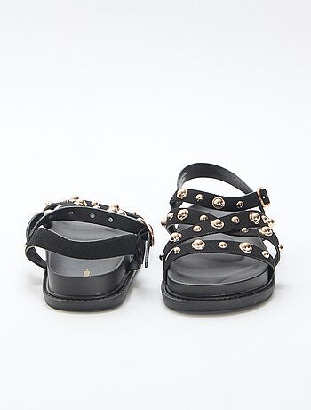 Paire de sandales à plateforme avec brides clous