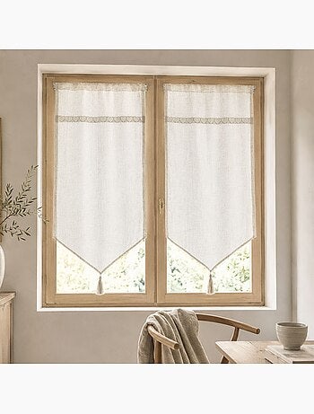 Paire de voilages à parement en macramé cœurs