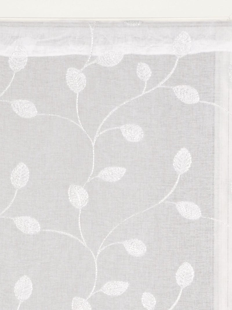 Paire de voilages brodé feuilles, vitrage finition passe-tringle. Blanc - Kiabi