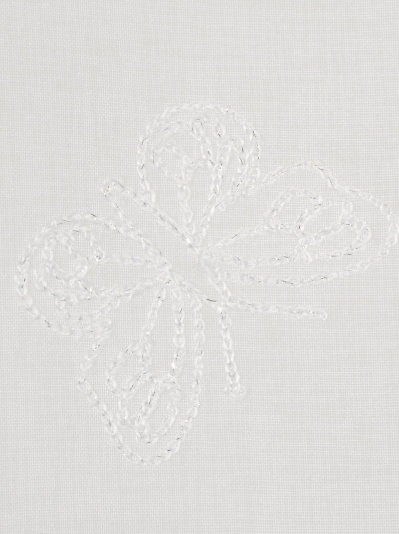 Paire de voilages brodé papillons, vitrage finition passe-tringle. Blanc - Kiabi
