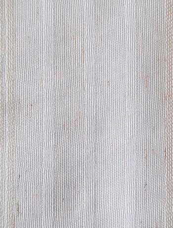 Paire de voilages étamine rayée, vitrage finition passe-tringle.