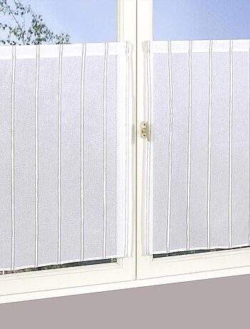 Paire de voilages étamine rayures, vitrage finition passe-tringle.