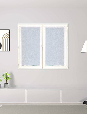 Paire de voilages étamine unie, vitrage finition passe-tringle.