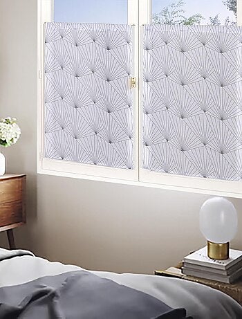 Paire de Voilages imprimé géométrique, finition passe-tringle, vitrages.