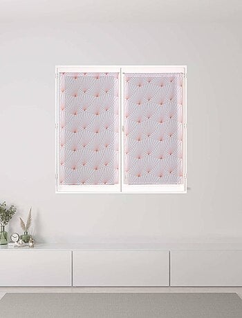 Paire de Voilages imprimé géométrique, finition passe-tringle, vitrages.