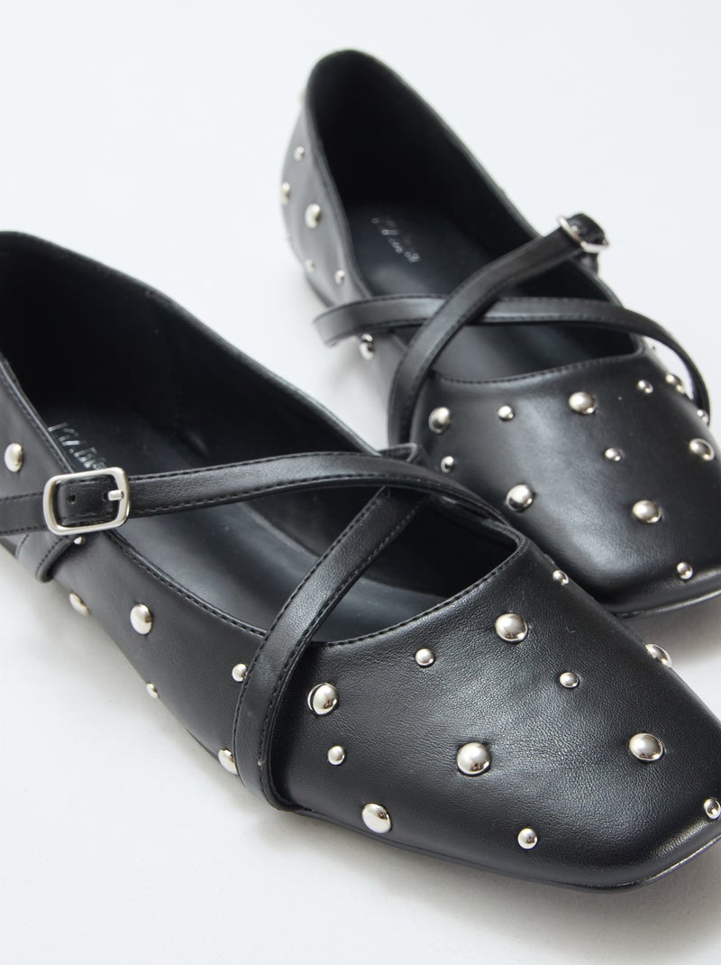 Paire d'escarpin en verni avec clous argentés Noir - Kiabi